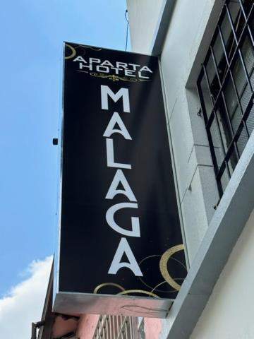 Apartahotel Malaga Medellín Kültér fotó